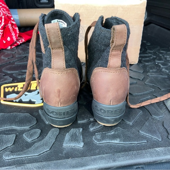 Sorel Evie II NW Lace Bootie 7 / 38 - Picture 6 of 15